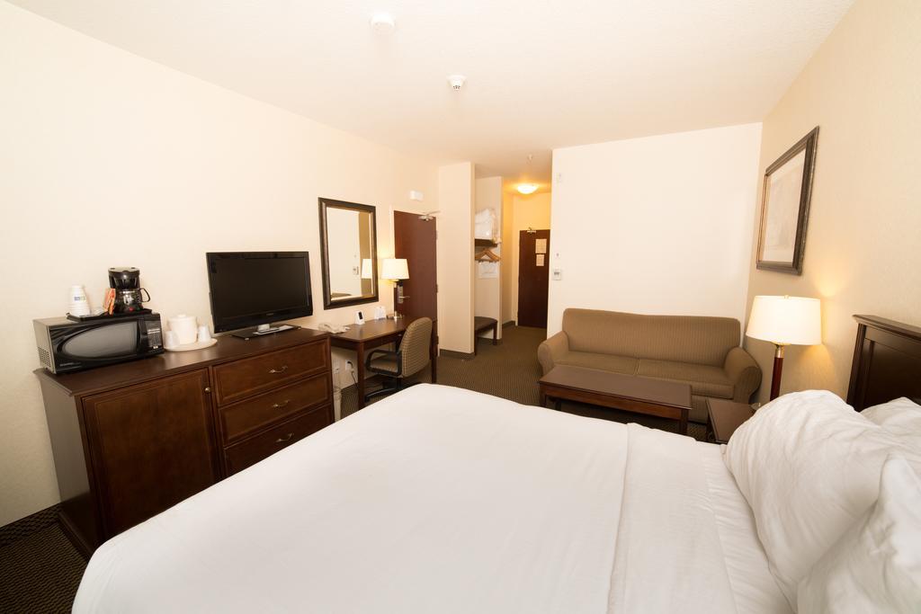Holiday Inn Express Hotel & Suites - Slave Lake By Ihg Exterior foto